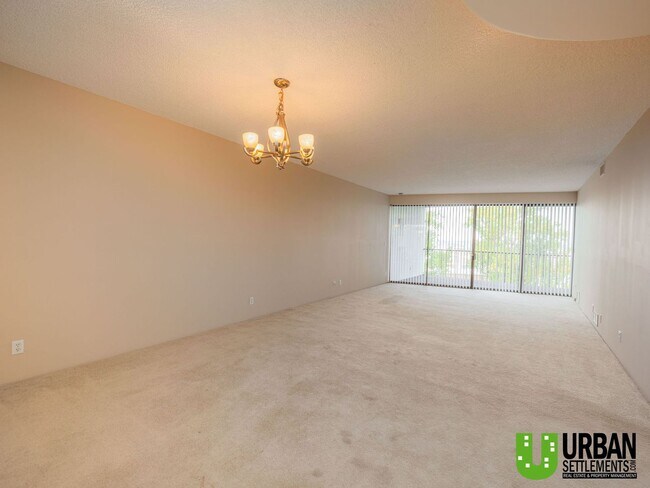 Building Photo - Spacious 2 Bedroom, 2 Bath Condo with Modern Comfort and Style