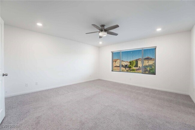 Building Photo - 5905 Becklow Gdns Ave