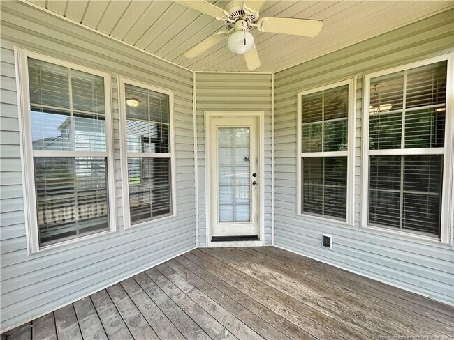 Building Photo - 4033 Hunting Path Dr