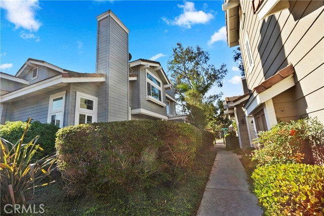 Building Photo - 2192 Avocado Way