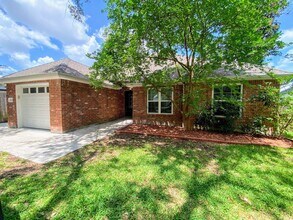Building Photo - 3BR/2BA Home with Attached Garage & Fenced Backyard in an Established Lake Charles Neighborhood