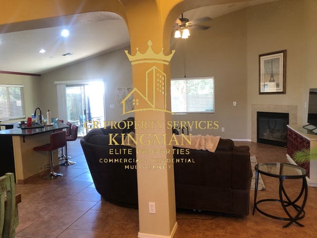 Building Photo - Spacious 3-Bedroom Home with Private Backyard Retreat – Fully Furnished & Utilities Included