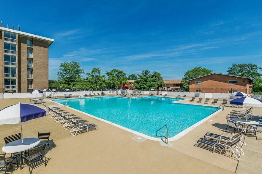 Carriage Hill 3416 Curtis Dr Suitland MD 20746 Apartment Finder