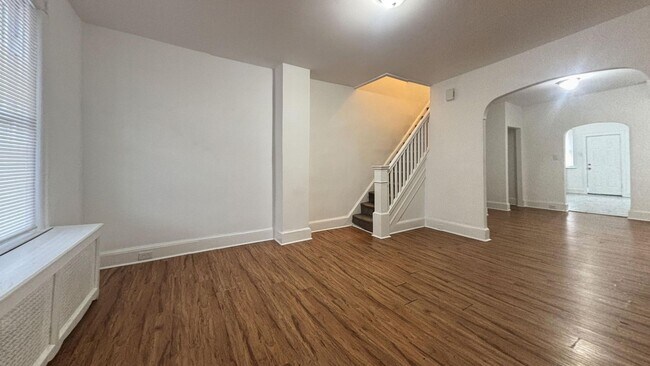 Building Photo - Charming 3-BR Updated West Philly Row Home