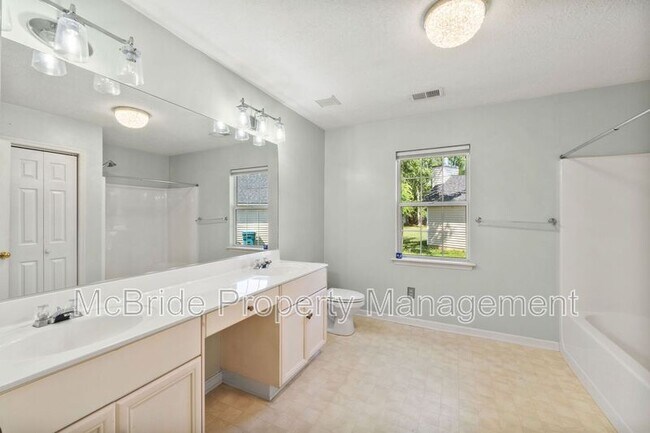 Building Photo - 928 Hunting Horn Wy