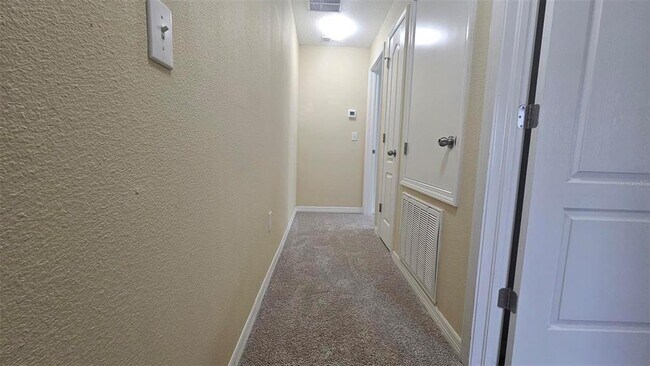 Building Photo - 8548 Gablebend Way