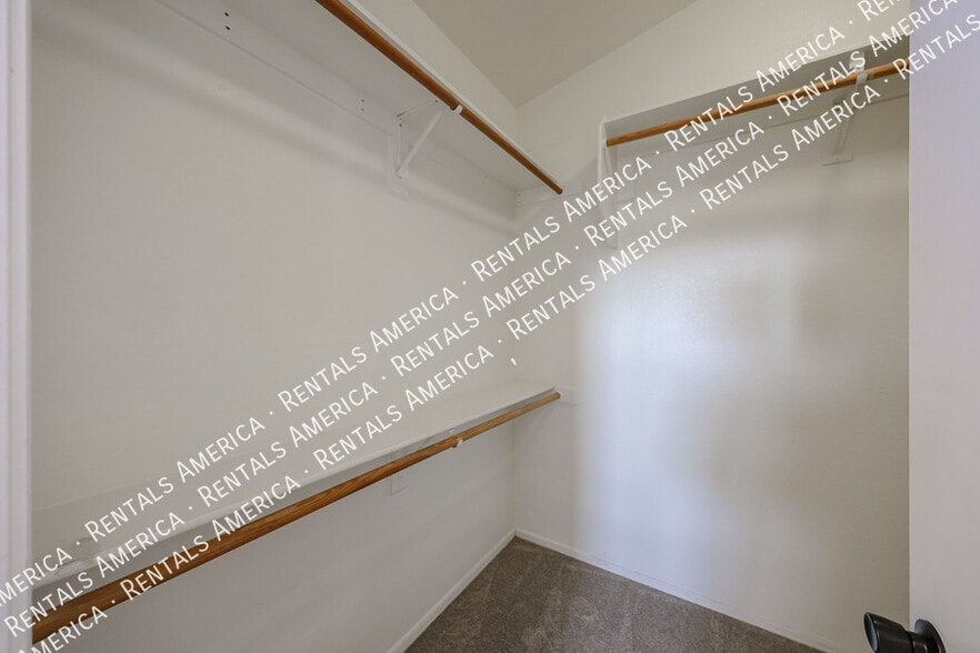 Building Photo - 3533 W Sousa Ct