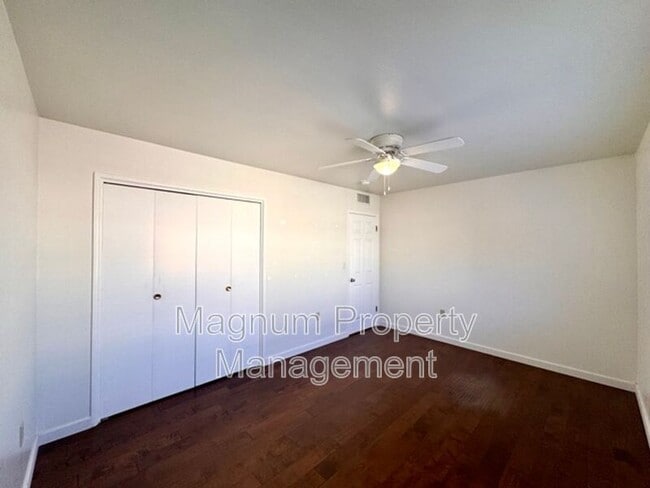 Building Photo - 29820 Thornhill Dr