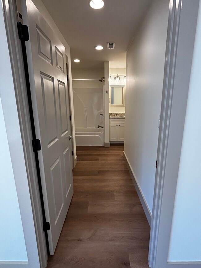 Master Bath Hall - 2335 Ford Rd