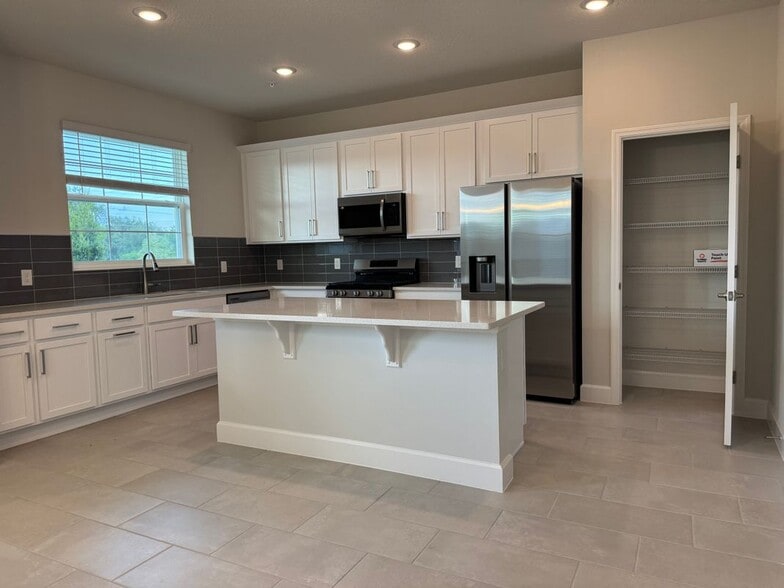 Building Photo - 510 Belmond Dr