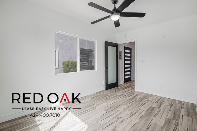 Building Photo - 836 Van Ness Ave