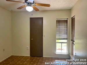 Building Photo - 5959 Oak Run St