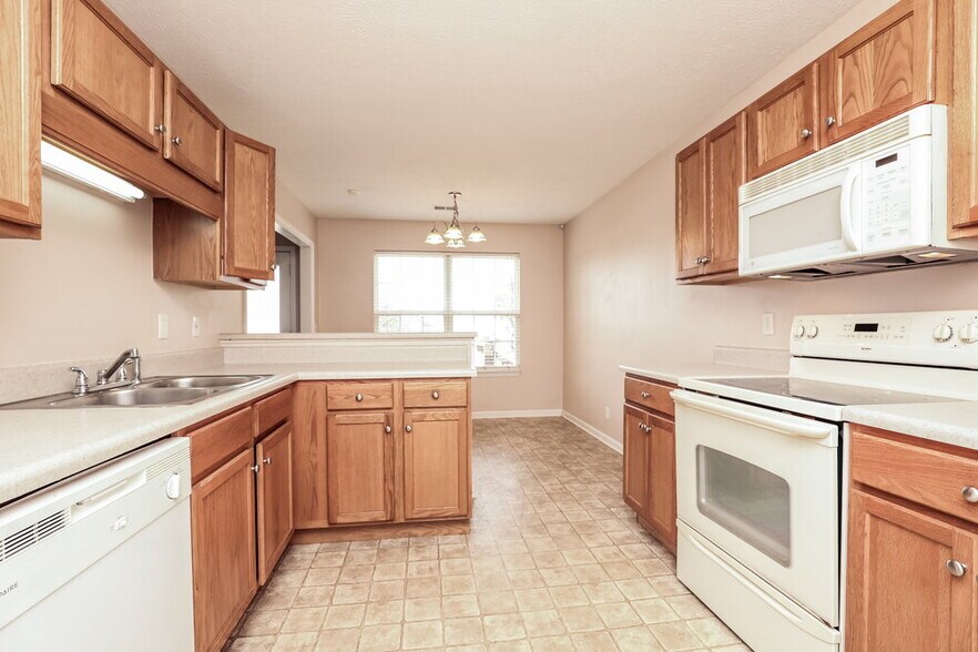 Building Photo - 1102 Nahanee Ct