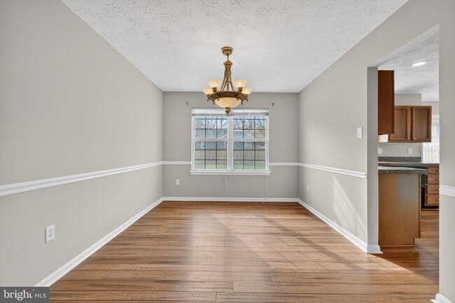 Building Photo - 8813 Francesca Dr