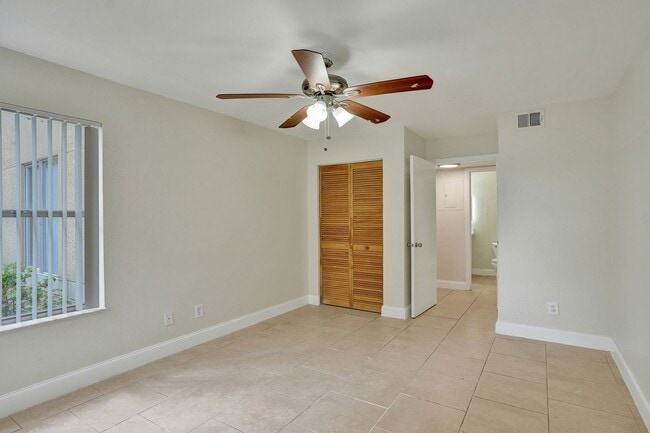 Building Photo - 12650 Vista Isles Dr