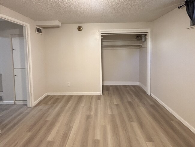 Building Photo - 416 Cornell Dr