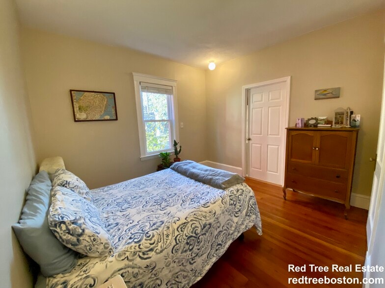 Building Photo - 51 Patten St