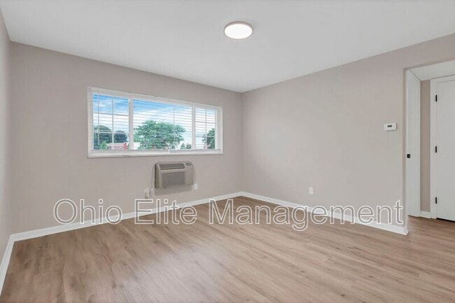 Building Photo - 1029 Binns Blvd