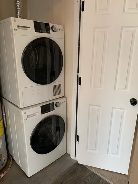 Building Photo - 1611 21st St