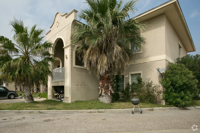 Building Photo - 349 W Cotter Ave