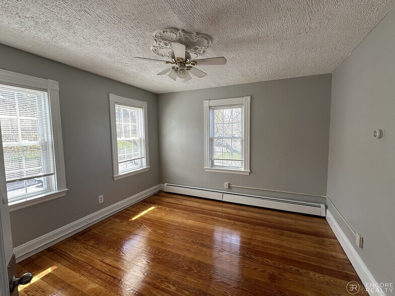 Building Photo - 135 Nonantum St