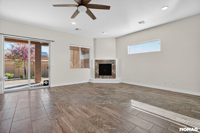 Building Photo - 5355 N Evans Way