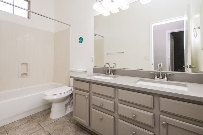 Building Photo - 11021 E Dover St