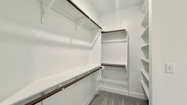 Building Photo - 1016 Brickell Lp