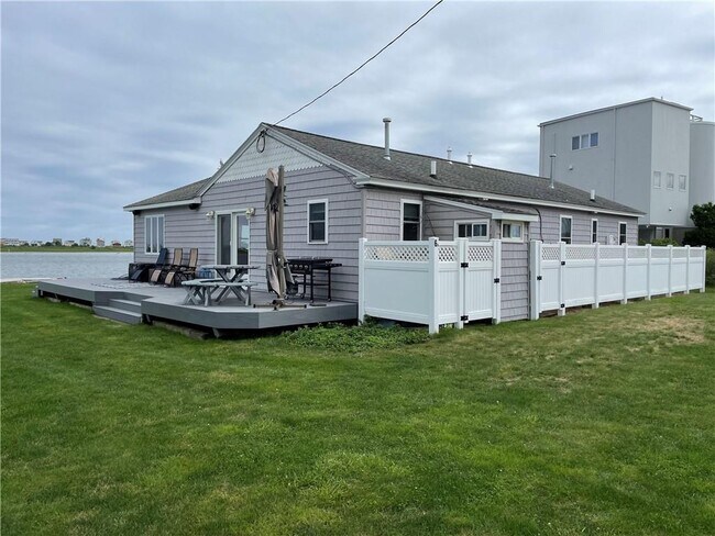 Building Photo - 6 a Dr