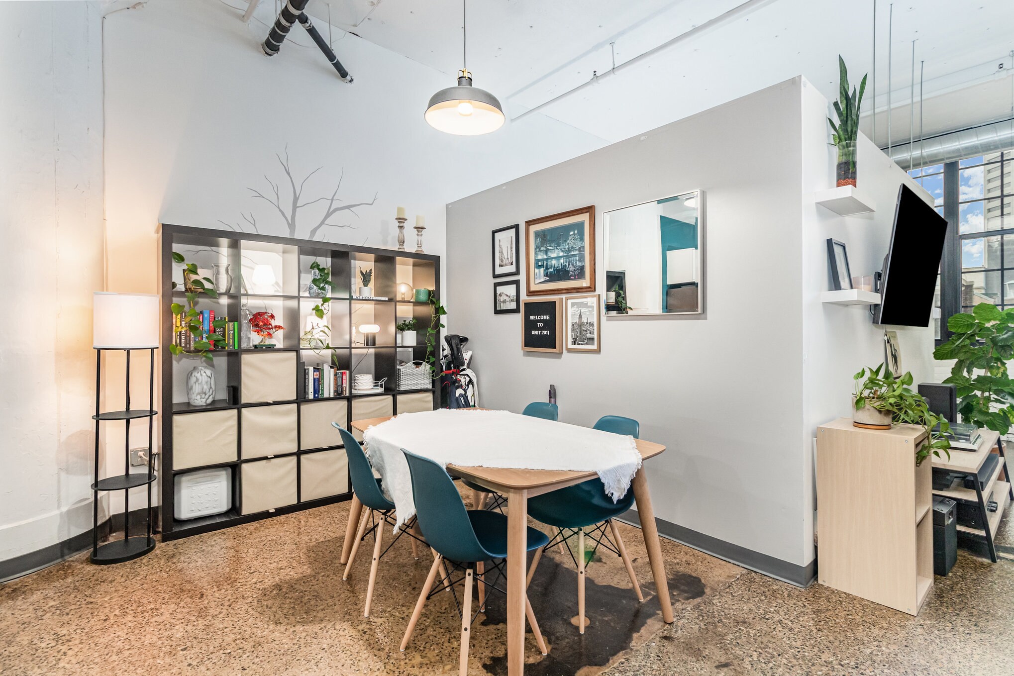 Building Photo - 500 Robert St N