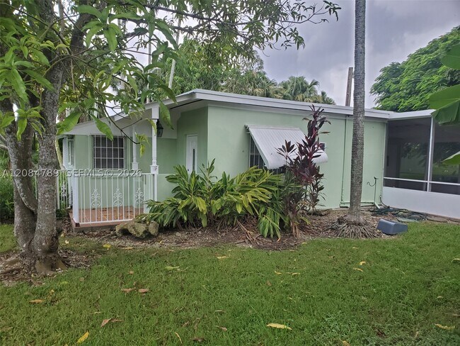 Building Photo - 36490 SW 192nd Ave
