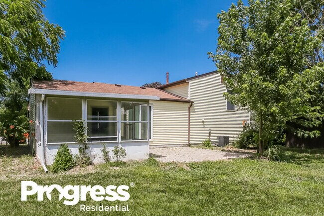 Building Photo - 5221 Boston Ivy Pl