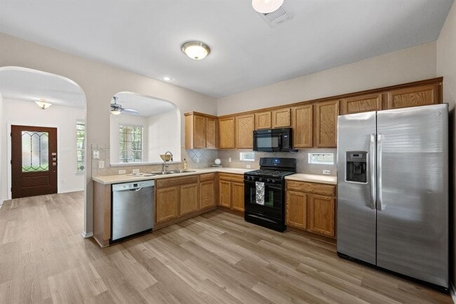 Building Photo - 2113 Campfield Pkwy