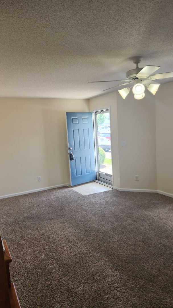 Building Photo - 3929-AAA3 Sterling Pointe Dr
