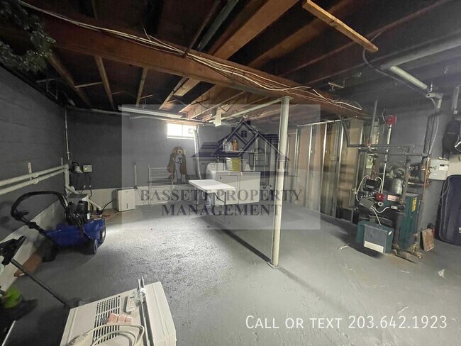 Building Photo - 56 Sperry Dr
