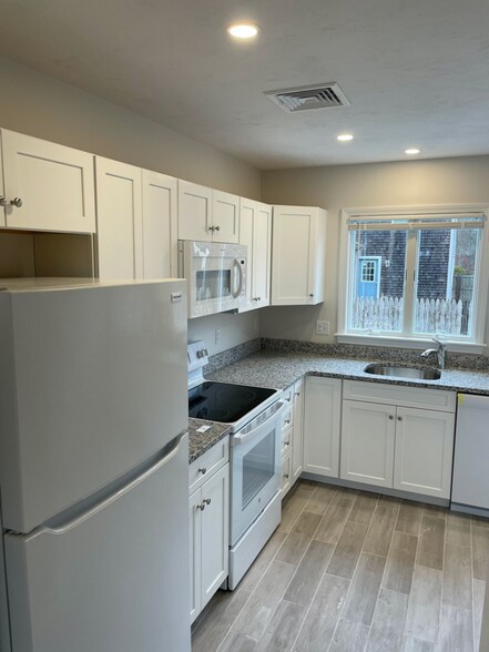 Building Photo - 10 Rebecca Ann Ln