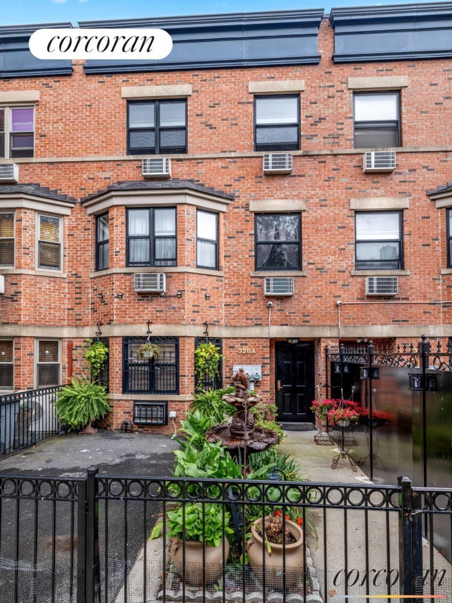 Building Photo - 328A Hart St