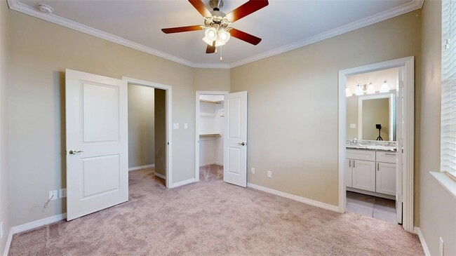 Building Photo - 2149 Big River St