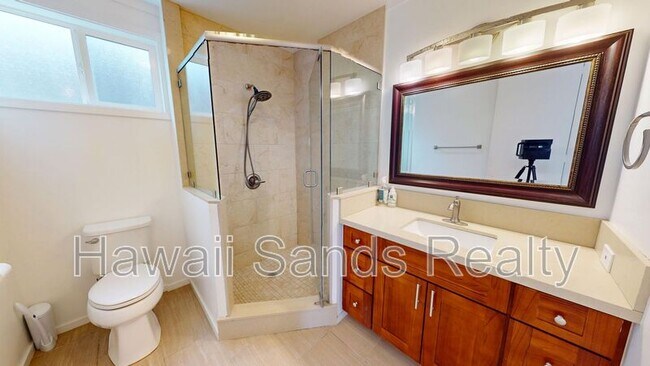 Building Photo - 366 Poipu Dr