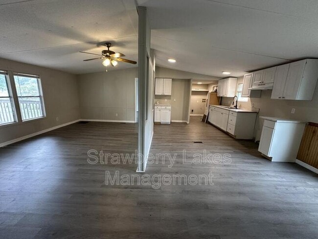 Building Photo - 10317 S County Rd 39