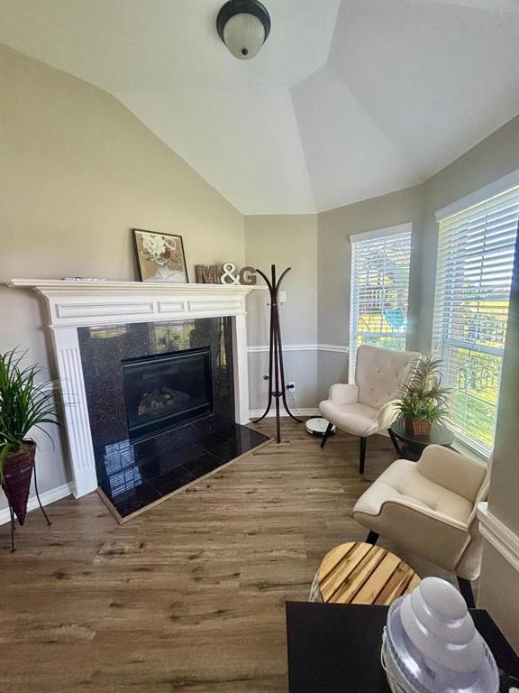 Building Photo - 8527 Cape Royal Dr