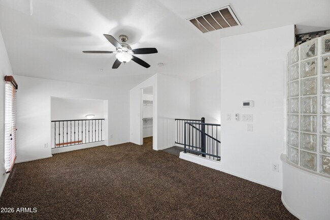 Building Photo - 5724 S 21st Pl