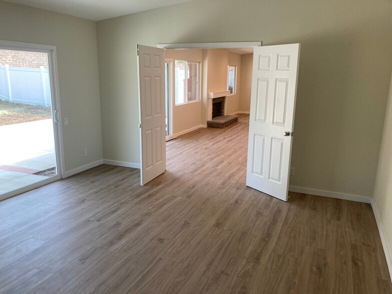 Den to Living Rm. - 20333 Germain St