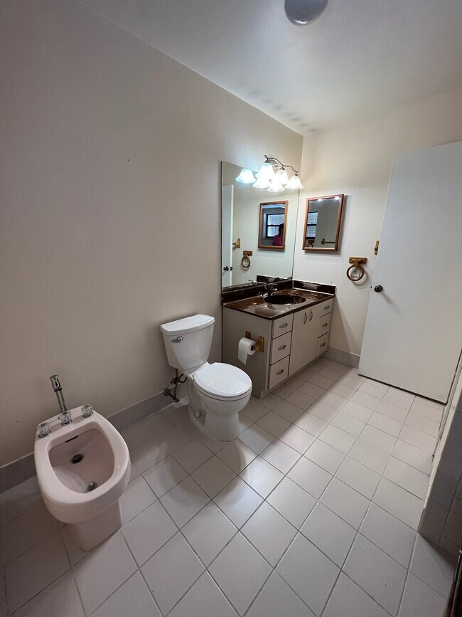 Building Photo - 1424 SW 131st Place Cir E