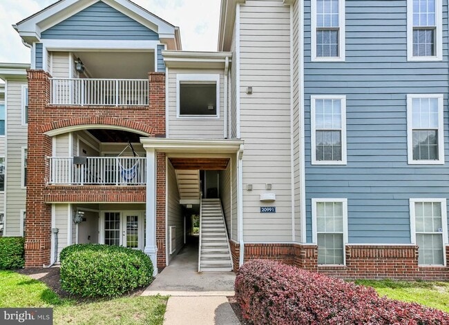 Building Photo - 20991 Timber Ridge Terrace