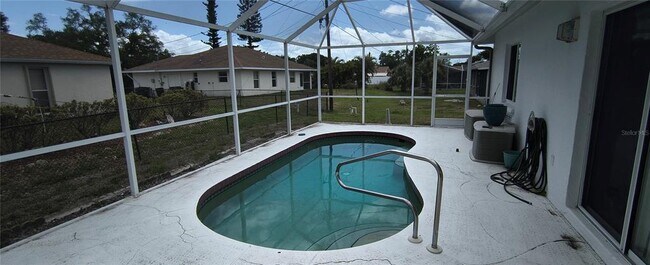 Building Photo - 2959 Lobelia Rd