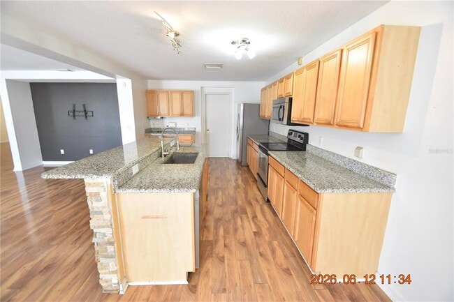 Building Photo - 10924 Subtle Trail Dr