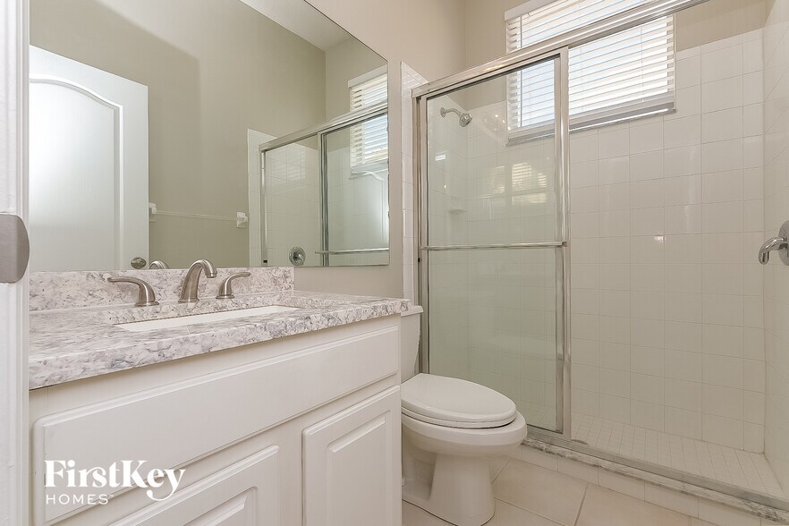 Building Photo - 5032 Balsam Dr