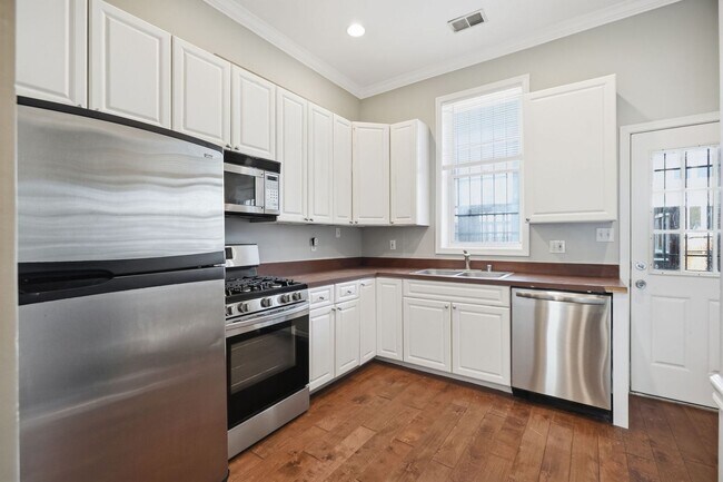 Building Photo - 58 Quincy Pl NE