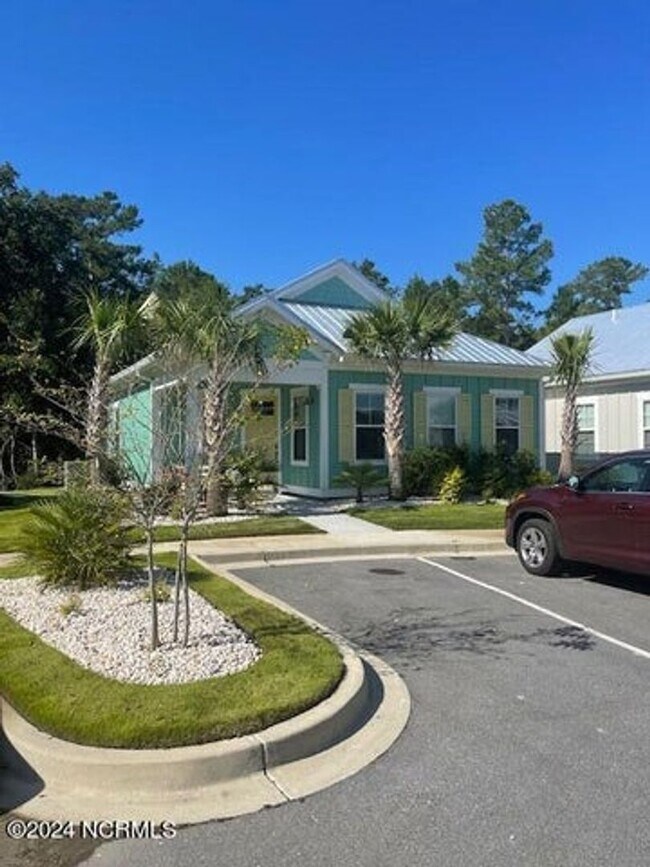 Building Photo - Fully furnished! Welcome to your dream rental in Calabash!